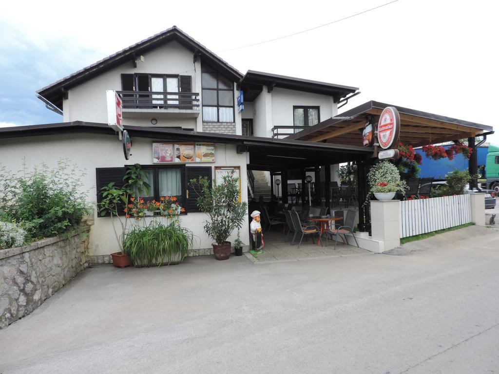 Bed And Breakfast Victoria Ogulin Extérieur photo